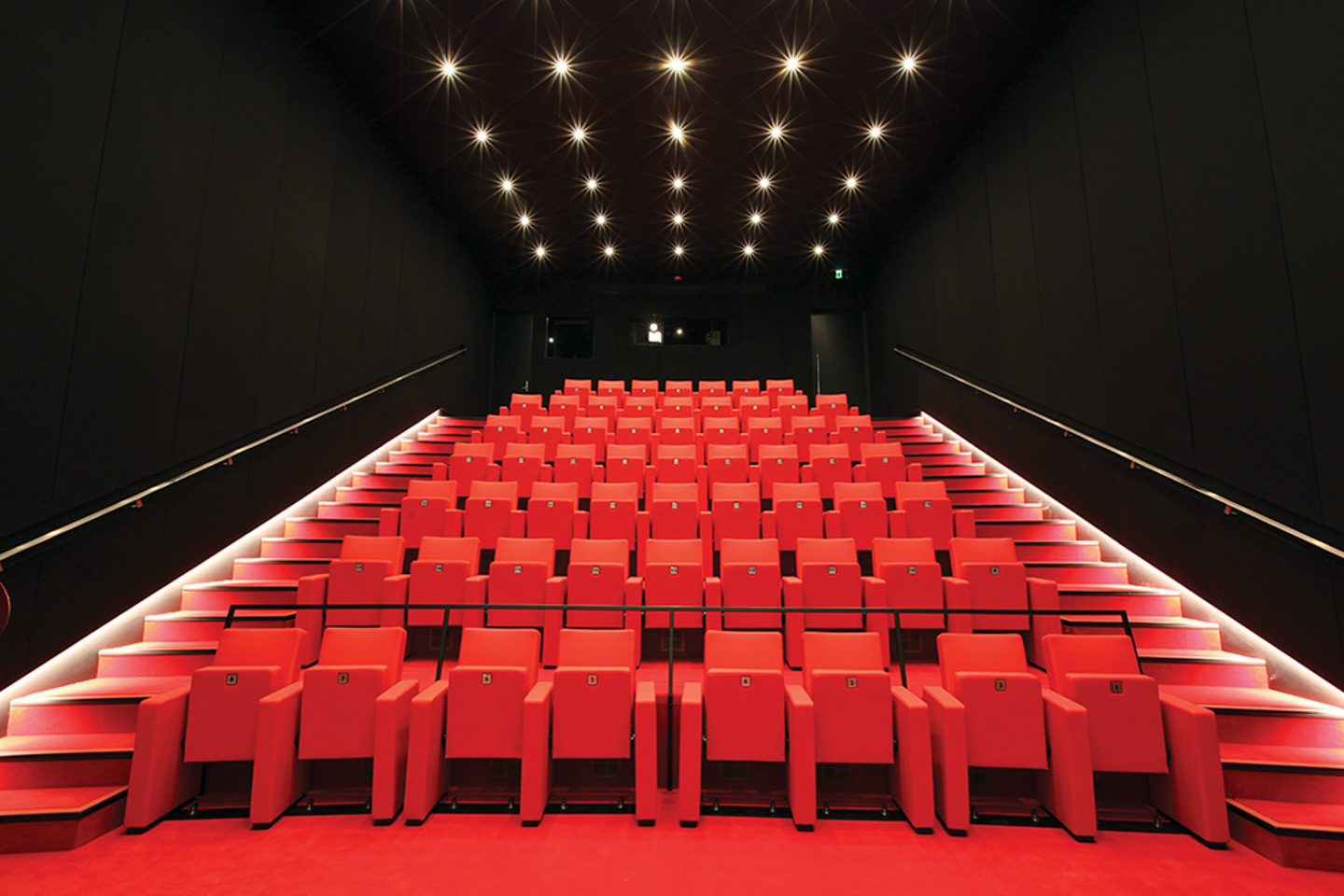 LLC Cinema - Glenn Jeffrey RGB
